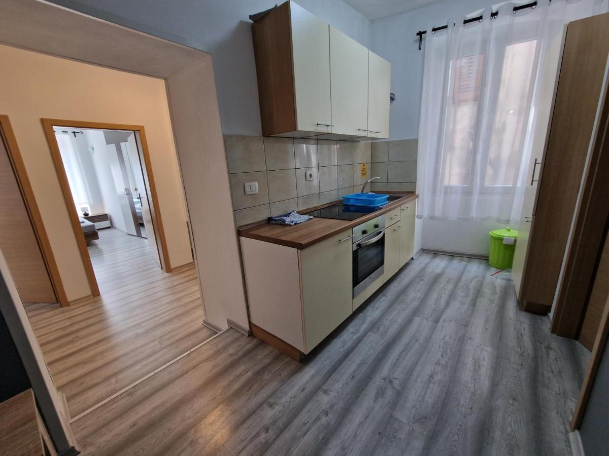 Secret Garden Apartment Koper Luaran gambar