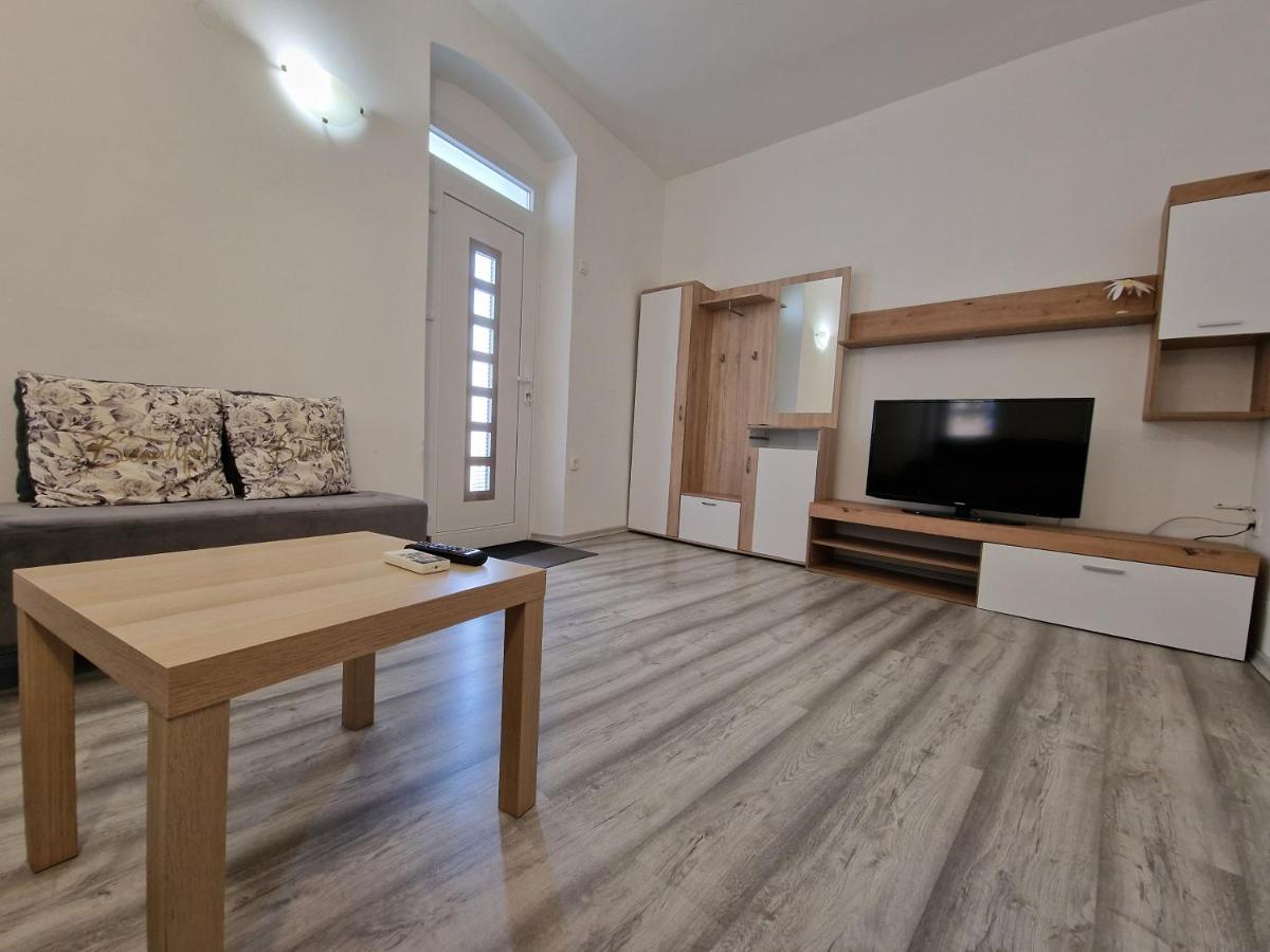 Secret Garden Apartment Koper Luaran gambar